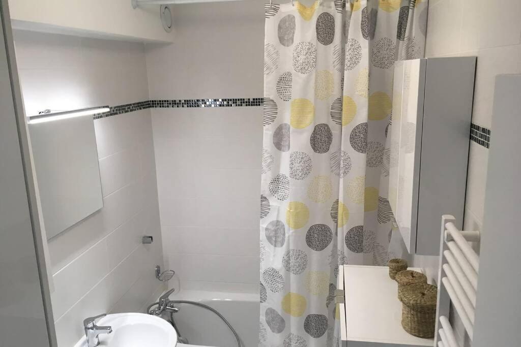 Cosy Studio A 1Mn De La Gare Et 5Mn Du Centre Ville! Montpellier Exteriör bild